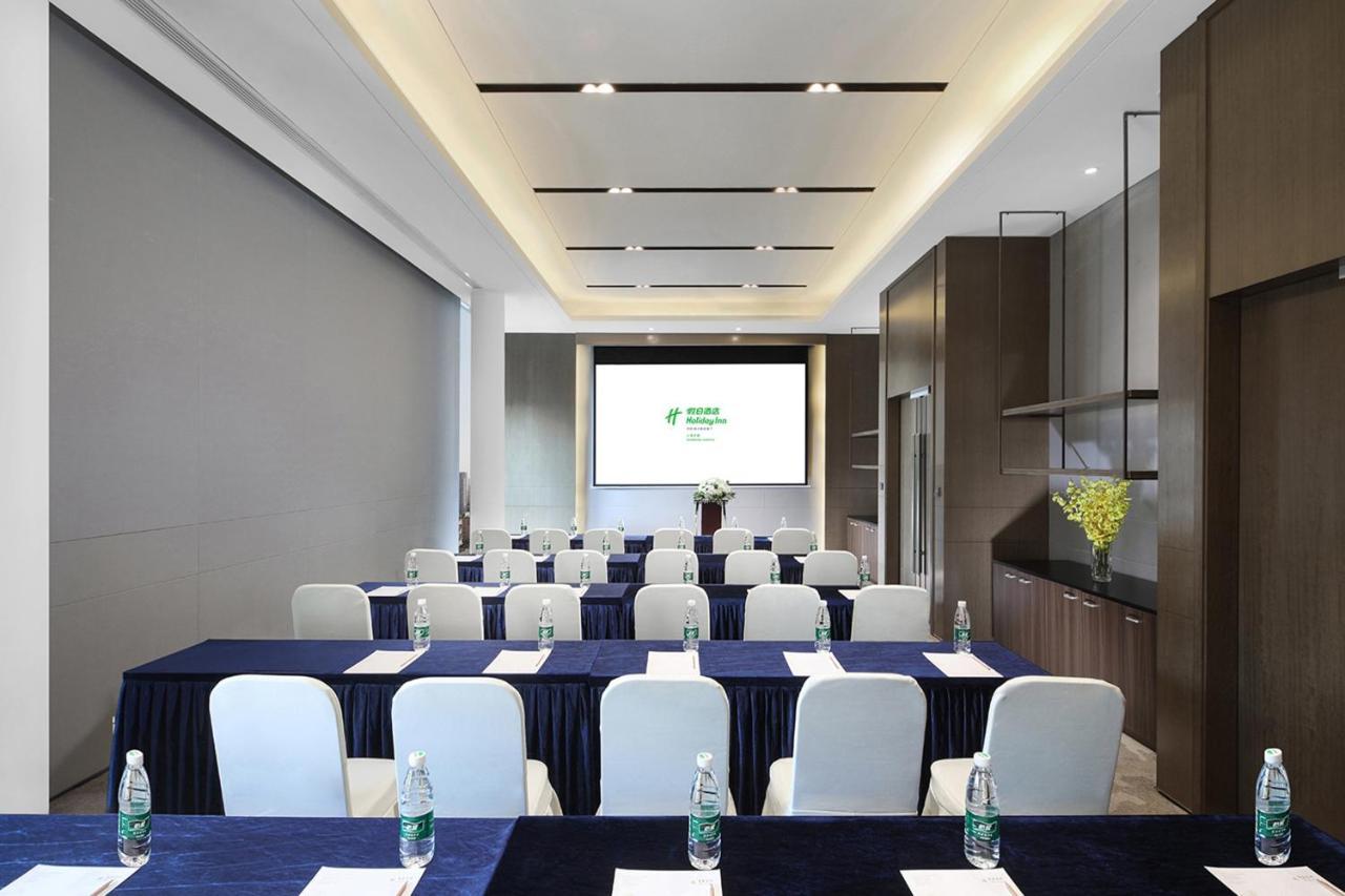 Holiday Inn Shanghai Huaxia By Ihg - Overlooking City Scenery At Sky View Restaurant Exterior photo