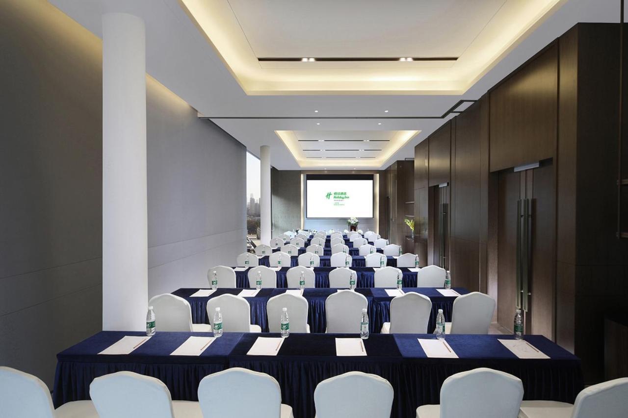 Holiday Inn Shanghai Huaxia By Ihg - Overlooking City Scenery At Sky View Restaurant Exterior photo